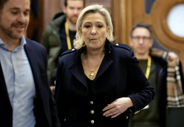 Marine Le Pen, présidente du groupe parlementaire du Rassemblement National (RN), arrive au Palais de Justice de Paris? le 3 février 2026
