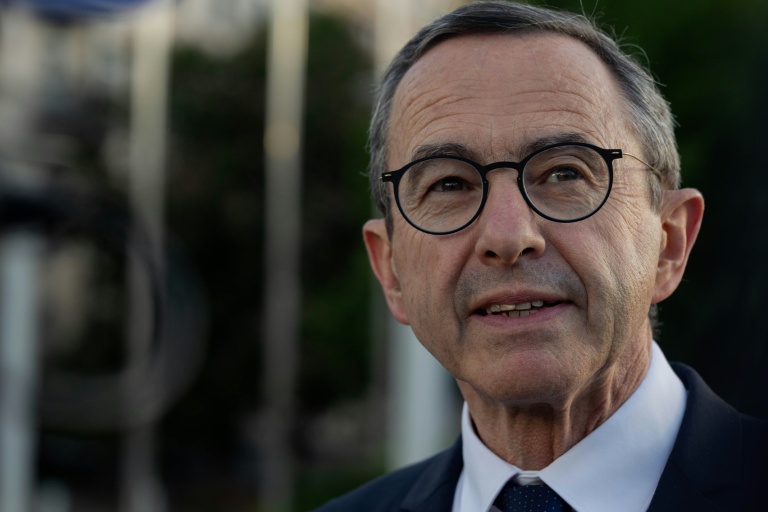 Bruno Retailleau, président du parti de droite Les Républicains (LR) et candidat à l'élection présidentielle de 2027, s'exprime lors d'une conférence de presse à Kiev, le 20 mai 2026
