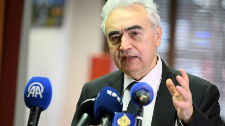 Le directeur exécutif de l'Agence internationale de l'énergie (AIE) Fatih Birol, lors d'une conférence de presse à Bruxelles, le 6 mars 2026