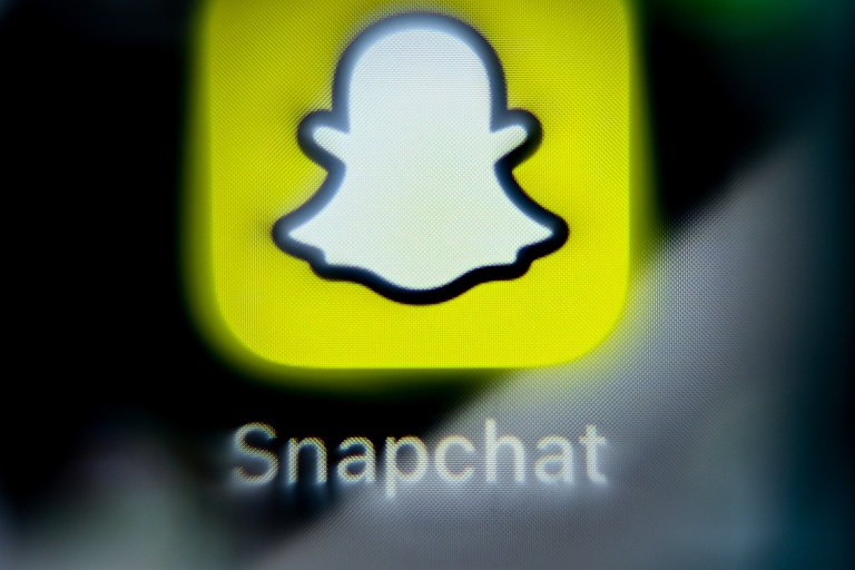 Vue du logo de l'application Snapchat sur un téléphone, le 3 avril 2024 à Francfort-sur-le-Main en Allemagne