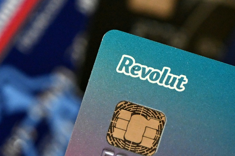 La fintech britannique Revolut a annoncé lundi avoir réalisé le premier paiement sécurisé initié par l’intelligence artificielle (IA) en France, en collaboration avec Visa