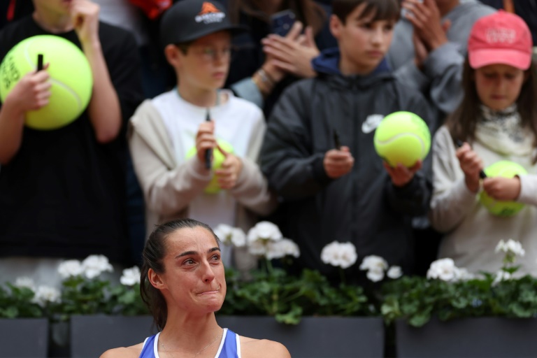 La Française Caroline Garcia a été éliminée dès le premier tour de son dernier Roland-Garros le 26 mai 2025 à Paris
