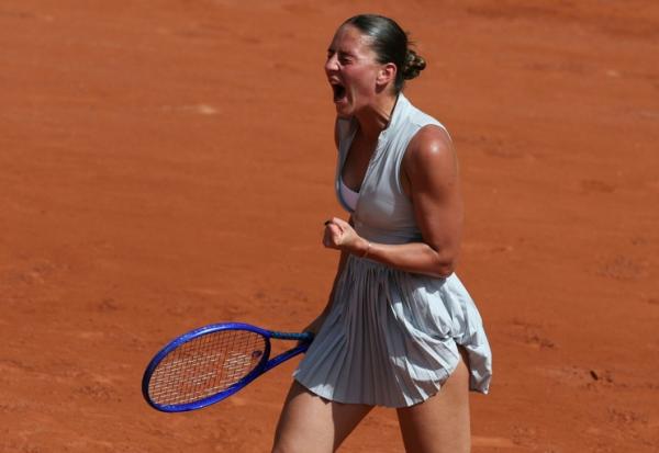 L'Ukrainienne Marta Kostyuk victorieuse de l'Espagnole d'origine russe Oksana Selekhmeteva pour son entrée à Roland-Garros, le 24 mai 2026 