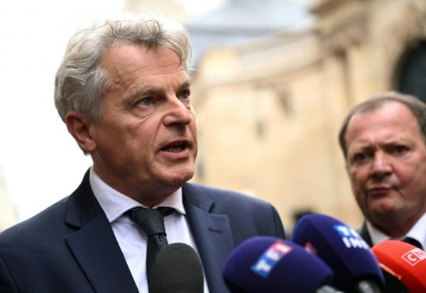 Le secrétaire national du parti communiste Fabien Roussel, à Matignon, Paris, le 8 octobre 2025