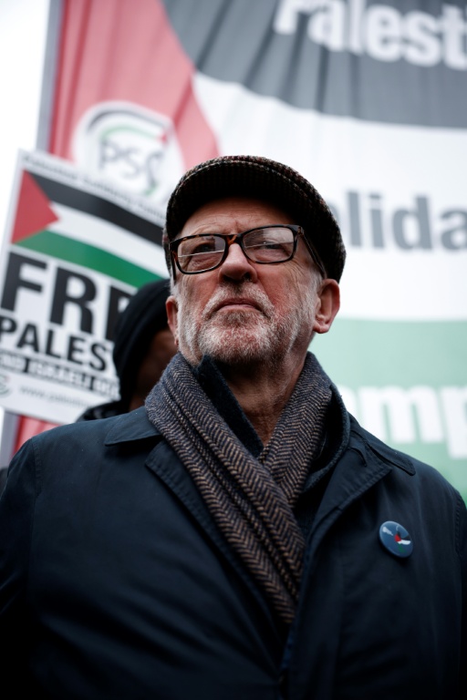 Le député Jeremy Corbyn participe à une marche pro-palestinienne dans le centre de Londres, le 15 février 2025