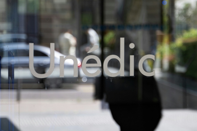 Les trois organisations patronales et deux syndicats, la CFDT et la CFTC, sont parvenus mercredi soir à un accord réduisant la durée d'indemnisation par l'assurance chômage après une rupture conventionnelle