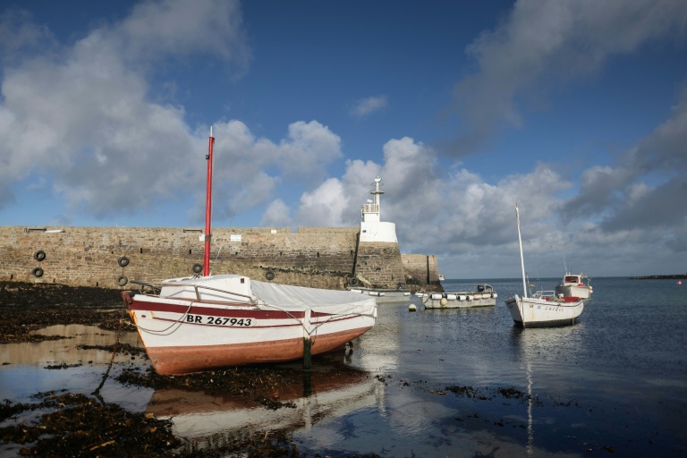 Des bateaux dans le port de l'île de Molène, dans le Finistère, le 3 février 2026 
