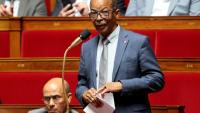 Élie Califer, le député à l'origine de la proposition de loi visant à reconnaître la "part de responsabilité" de l'État dans le scandale du chlordécone aux Antilles, à l'Assemblée nationale à Paris le 28 mai 2026