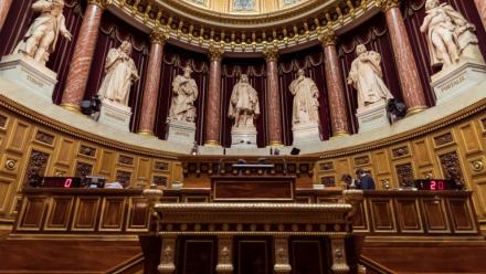 La droite et le centre devraient maintenir leur domination à l'issue des élections sénatoriales dimanche