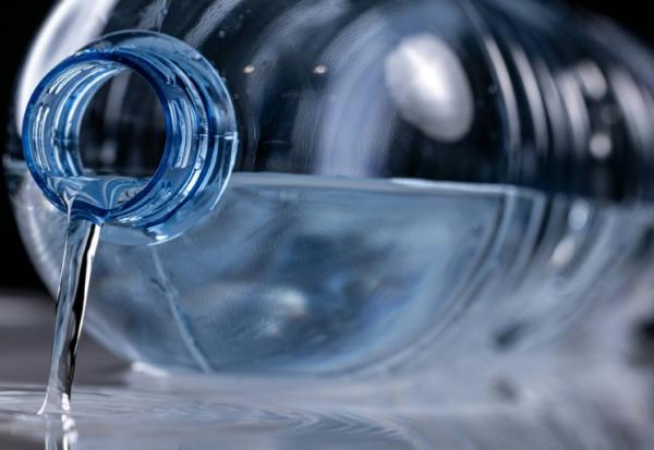 Sous la pression des élus, le gouvernement renonce à imposer la consigne des bouteilles plastiques
