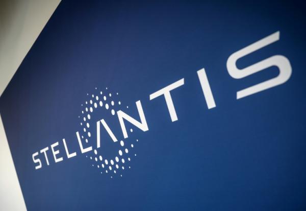 Le constructeur automobile Stellantis prévoit que son quatrième trimestre sera meilleur que le troisième 