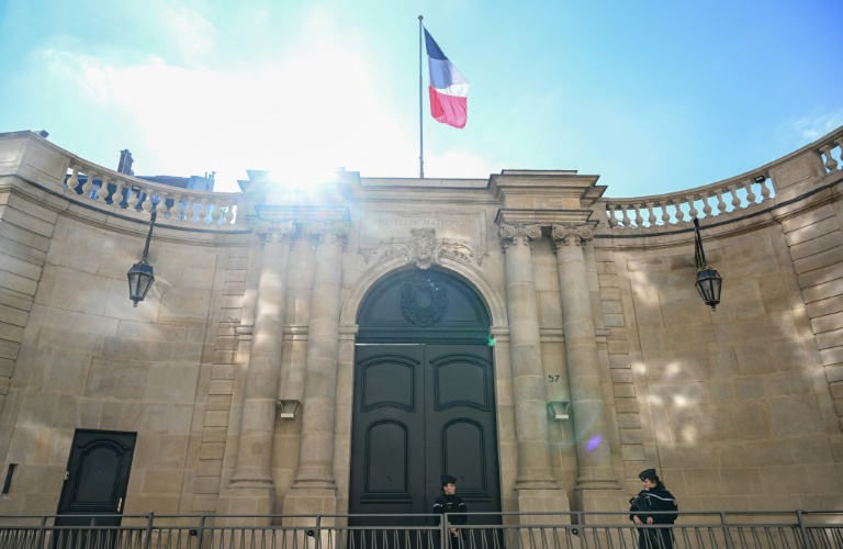 Suicides ou tentatives : mis en cause, les services du Premier ministre donnent leur version des faits
