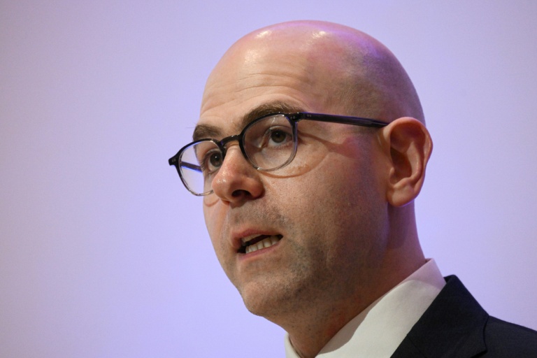 L'économiste américain et membre du Conseil des gouverneurs de la Réserve fédérale américaine (Fed), Stephen Miran, donne une conférence à Athènes, le 14 janvier 2025