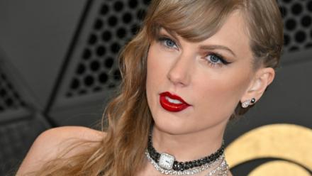 La chanteuse Taylor Swift aux Grammy Awards à Los Angeles (Etats-Unis), le 4 février 2024