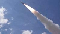 Photo d'un missile lancé depuis une localisation inconnue vers le Qatar, le Koweït et Oman, publiée le 17 juillet 2026 par les Gardiens de la révolution iraniens sur le site internet Sepah News