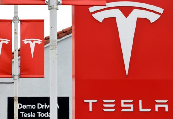 Le constructeur automobile américain Tesla va rappeler 2,9 millions de ses véhicules en Chine en raison d'inquiétudes concernant des portes qui pourraient être difficiles à ouvrir en cas d'urgence