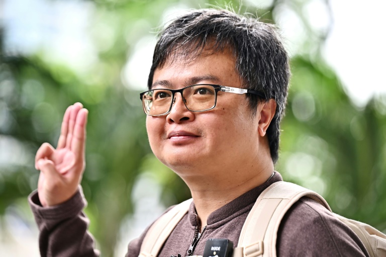 L'avocat Arnon Numpa à son arrivée devant un tribunal de Bangkok, le 26 septembre 2023