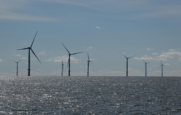 Des éoliennes au large de La Turballe (ouest), le 30 septembre  2022
