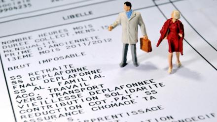 L'écart de rémunération médiane annuelle brute (fixe + variable) entre les femmes et les hommes cadres a de 2.000 euros entre 2024 et 2025, atteignant 16%