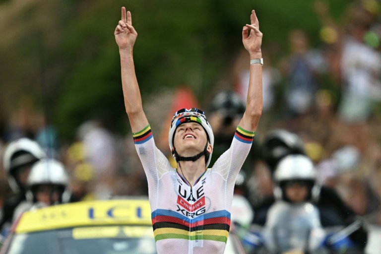 Le Slovène Tadej Pogacar à l'arrivée de la 6e étape du Tour de France, le 9 juillet 2026 à Gavarnie-Gèdre