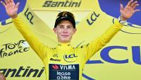 Le Danois Jonas Vingegaard premier maillot jaune de la 113e édition du Tour de France, le 4 juillet 2026 à Barcelone