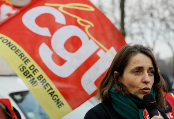 La secrétaire générale de la CGT Sophie Binet participe à une manifestation le 4 février 2025 à Paris 