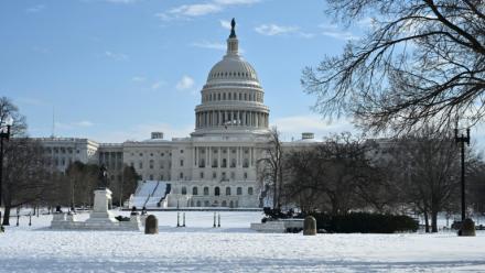 Le Capitole à Washington, le 26 janvier 2026, aux Etats-Unis après le passage d'une tempête hivernale