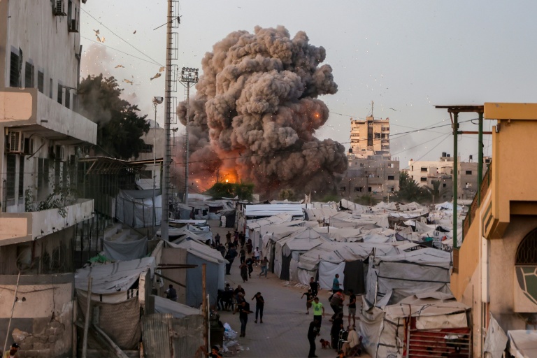 Frappe israélienne contre la mosquée al-Muttaqin de la ville de Gaza, le 28 juillet 2026