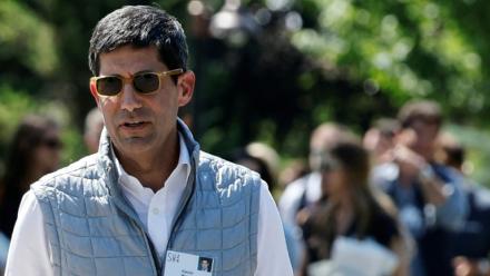 Kevin Warsh, ancien gouverneur de la Réserve fédérale américaine et désigné par Donald Trump our prendre sa tête en mai 2026,
lors de la Allen & Company Sun Valley Conference à Sun Valley (Idaho) le 10 juillet 2024
