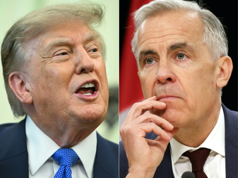 Cette combinaison de photos créée le 24 août 2026 montre, à gauche, le président américain Donald Trump à Washington, le 10 août 2026, et à droite le Premier ministre canadien Mark Carney le 25 juin 2026 à Ottawa
