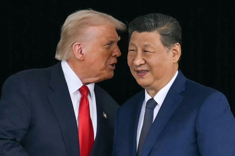 Le président américain Donald Trump se rend en Chine, où il rencontrera son homologue Xi Jinping pour la deuxième fois depuis son retour au pouvoir