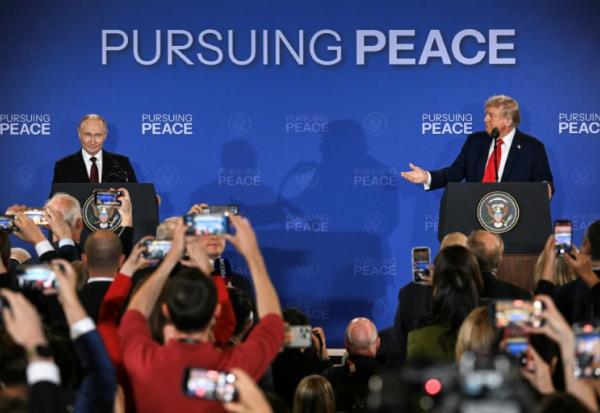 Donald Trump et Vladimir Poutine à Anchorage, en Alaska, le 15 août 2025
