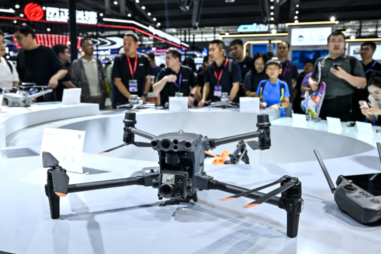 Un drone DJI au salon du drone de Shenzhen en Chine, le 21 mai 2026