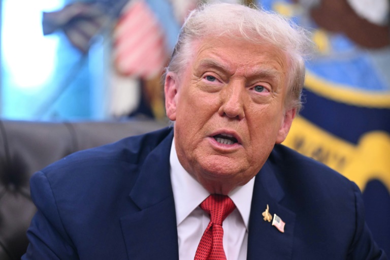 Le président américain Donald Trump dans le Bureau ovale de la Maison Blanche, le 25 septembre 2025 à Washington