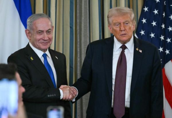 Le président américain Donald Trump et le Premier ministre israélien Benjamin Netanyahu à la Maison Blanche, le 29 septembre 2025 à Washington