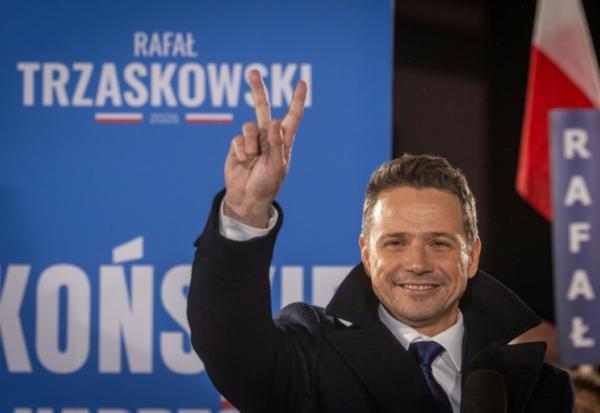 Le maire de Varsovie Rafal Trzaskowski, le 11 avril 2025, à Konskie, en Pologne