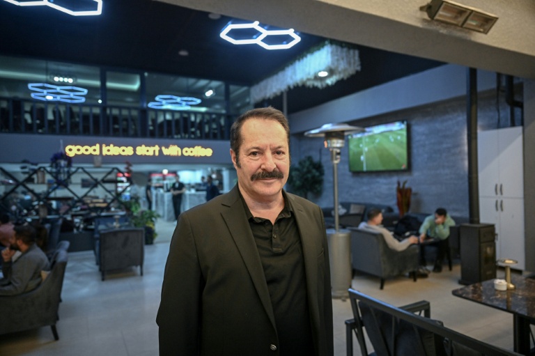 Le vice président de la chambre de commerce de Van, Fevzi Çeliktas, à Van en Turquie le 1er février 2026