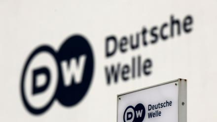 Un journaliste turc de la radio-télévision publique allemande Deutsche Welle (DW) a été arrêté et placé en détention à Ankara, accusé de "diffusion de fausse nouvelle" et "insulte au président"