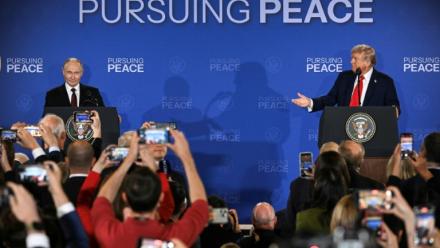 Donald Trump et Vladimir Poutine à Anchorage, en Alaska, le 15 août 2025