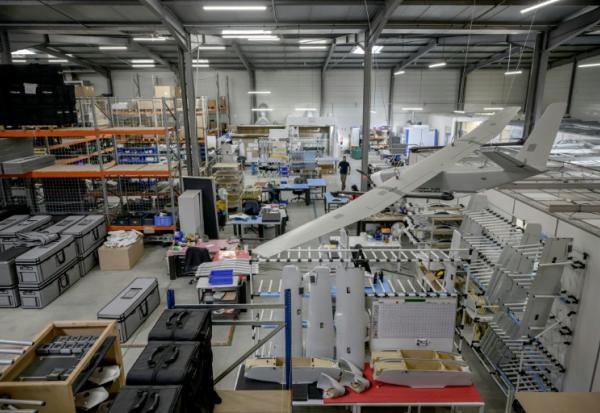 Une zone de production du constructeur de drones militaires Delair à Labège, près de Toulouse, dans le sud-ouest de la France, le 11 avril 2025