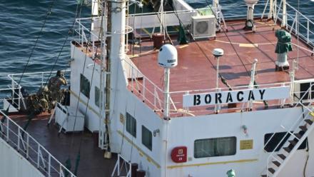 Des soldats français à bord d'un pétrolier de la flotte fantôme russe, au large de Saint-Nazaire; le 1er octobre 2025