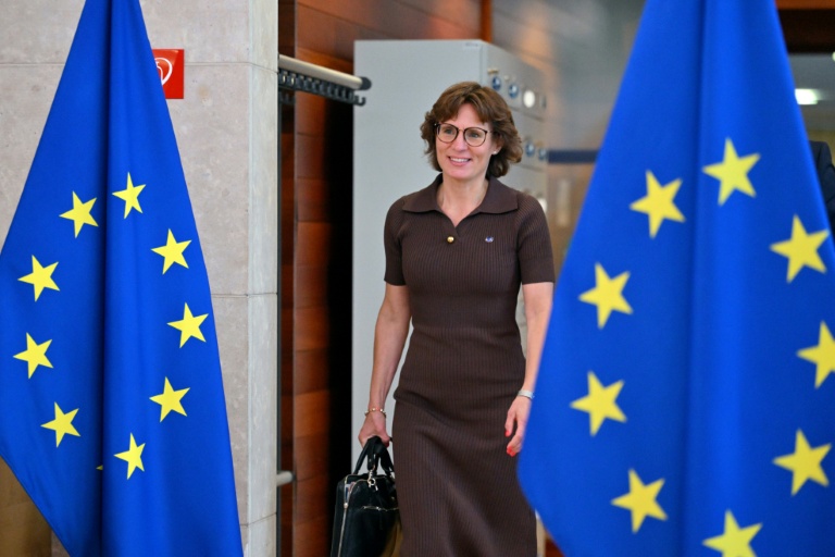 La commissaire européenne chargée de l'Environnement et de la résilience en matière d'eau, Jessika Roswall, le 4 juin 2025 à Bruxelles