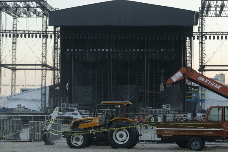 La scène sur laquelle Shakira doit se produire à Rio de Janeiro, où un technicienest décédé après un accident le 26 avril 2026