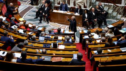 L'Assemblée Nationale pendant un discours du premier ministre François Bayrou, à Paris, le 29 avril 2025