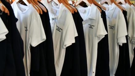 Les uniformes des élèves de l'école primaire Aigueperse de Limoges, le 30 août 2024