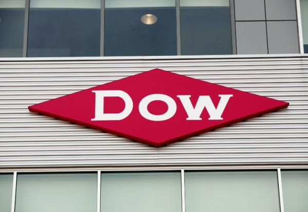 Le groupe — qui emploie 36.000 personnes dans le monde — avait annoncé en avril des mesures d'économies pour s'ajuster à une conjoncture défavorable.