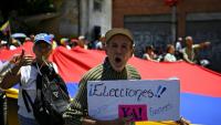 Des manifestants se rassemblent à Caracas le 28 juillet 2026, en vue de demander des élections au Venezuela