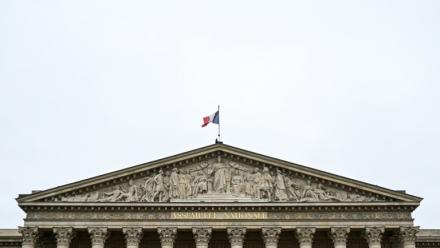 Les députés ont approuvé en commission la loi "intégrale" contre les violences sexistes et sexuelles (VSS), texte-fleuve censé répondre aux failles révélées par plusieurs scandales ces dernières années, avant l'arrivée dans l'hémicycle le 1er octobre