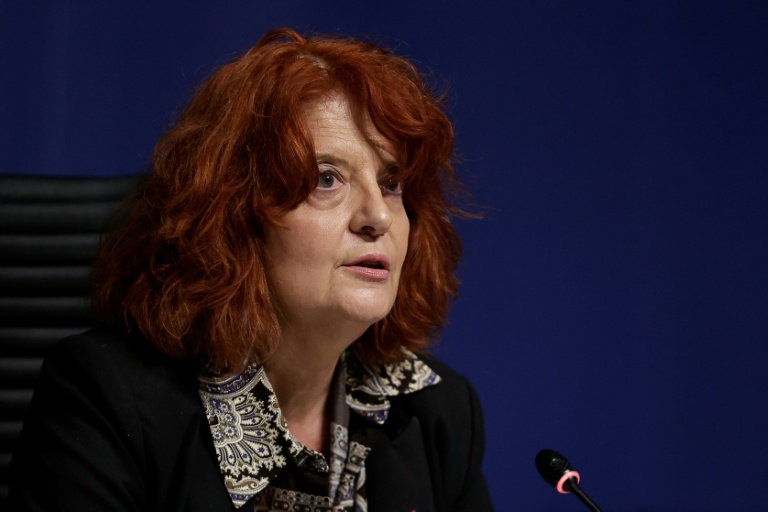 La procureure de Paris Laure Beccuau lors d'une conférence de presse sur le vol de bijoux au Louvre, à Paris le 29 octobre 2025