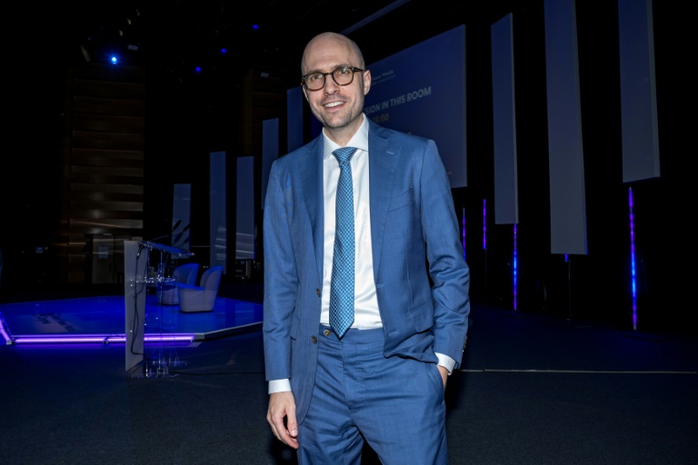 Le patron du journal américain New York Times, Arthur Gregg Sulzberger, après son discours au congrès mondial des médias à Marseille, le 1er juin 2026
